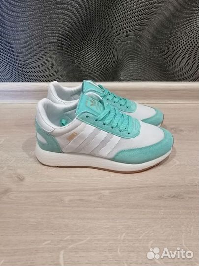 Кроссовки Adidas Iniki новые р.с 36 по 41