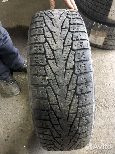 Nokian Tyres Hakkapeliitta 7 SUV 245/60 R18
