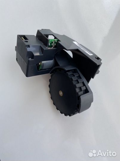 Колесо (правое) на roborock s50, s5