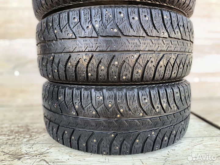 Bridgestone Ice Cruiser 7000 205/55 R16