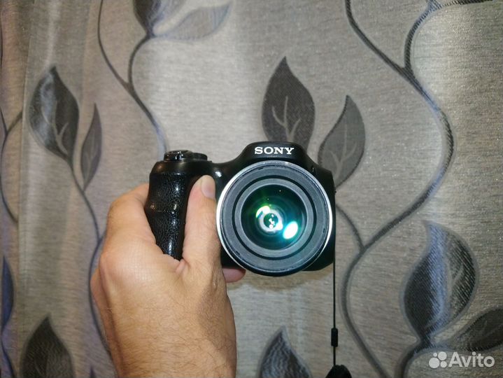 Sony cyber shot dsc h100