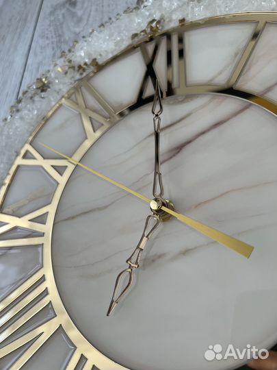 Часы «Зима»