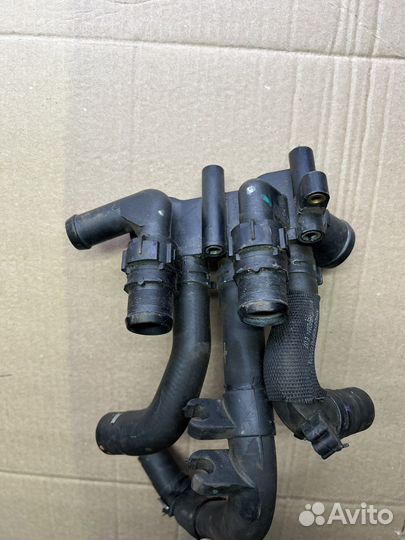 Трубопровод патрубок охлаждения Range Rover Sport