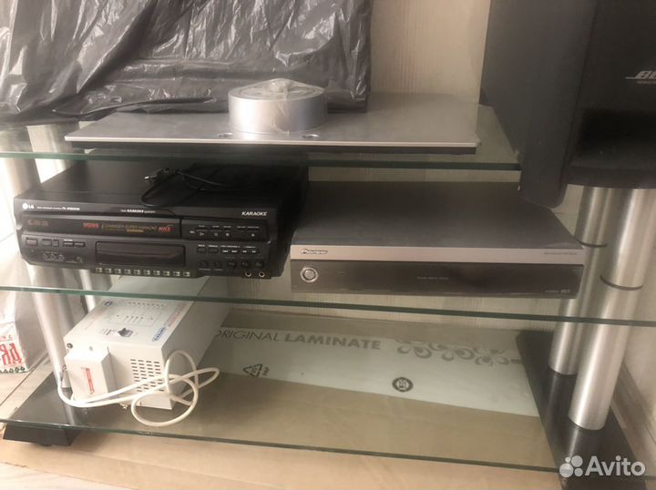 Продам тумбу стеклянную