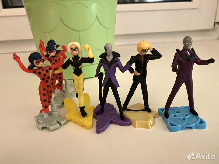 Игрушки из киндера леди баг 1 и 2 серия