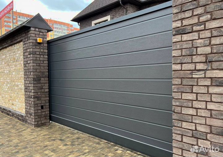 Секционные ворота