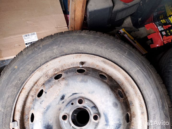 Viatti Strada 2 (V-134) 4/7 R15 21F