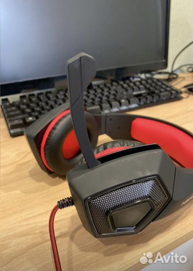 Игровые наушники