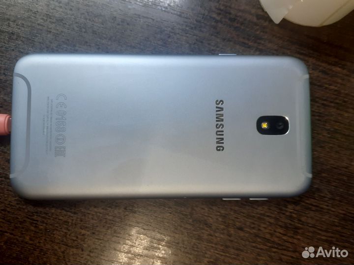 Samsung Galaxy J7 (2017), 3/16 ГБ