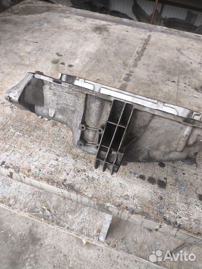 Поддон Peugeot J5 двигатель 2.5 дизель