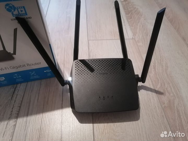 Вай фай роутер D-Link dir 825