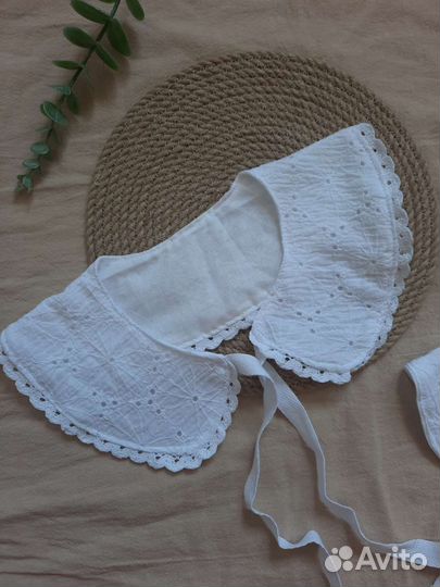 Воротник съемный белый