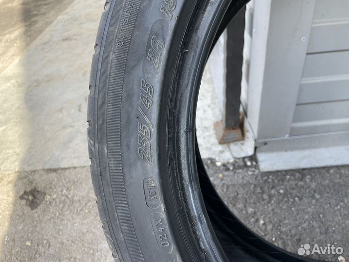 Michelin Pilot Sport 3 235/45 R18 98Y