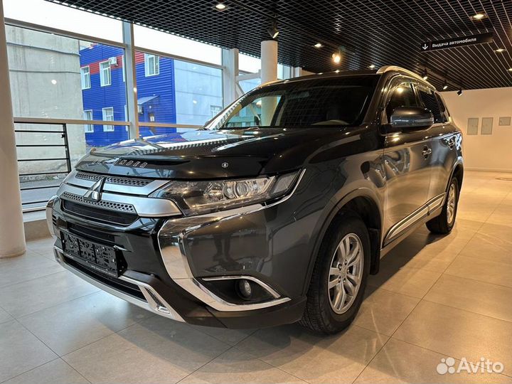 Mitsubishi Outlander 2.0 CVT, 2019, 122 946 км
