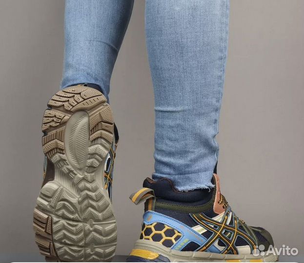 Мужские зимние кроссовки Asics