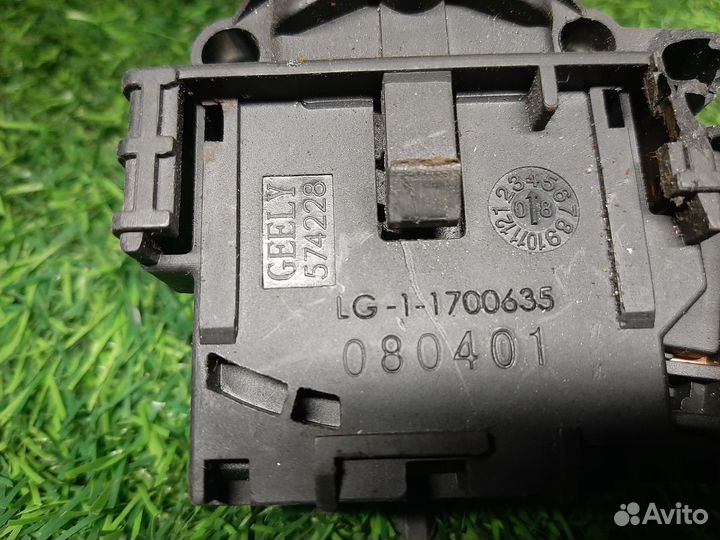 Переключатель стеклоочистителей на Geely Mk 1
