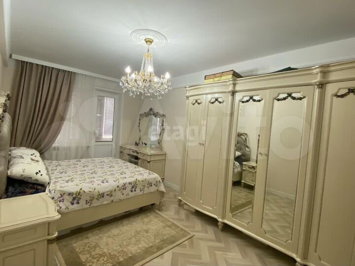 2-к. квартира, 72 м², 6/9 эт.