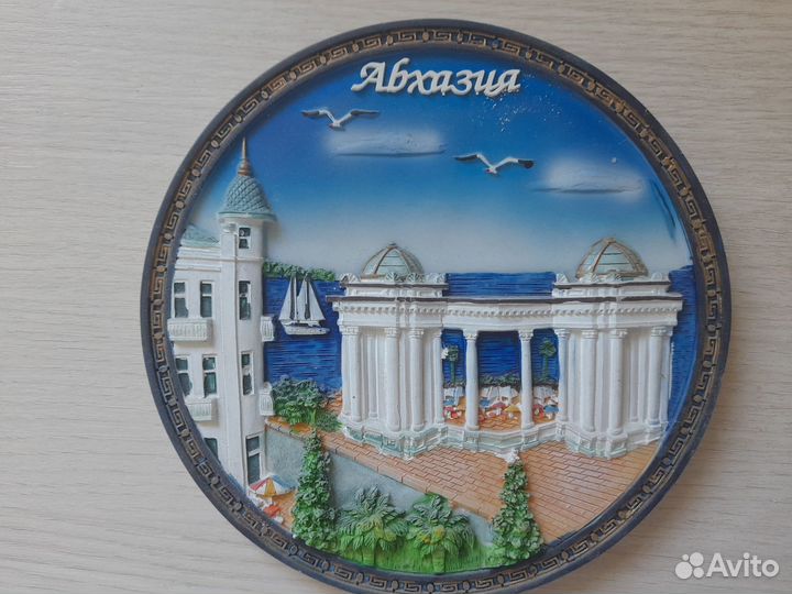 Декоративные тарелки городов