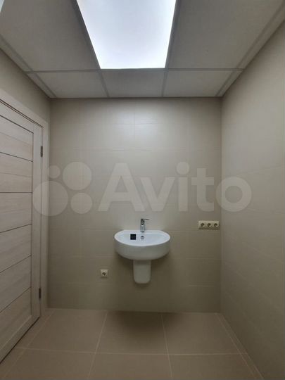 Продам нежилое помещение 91 кв м с ремонтом