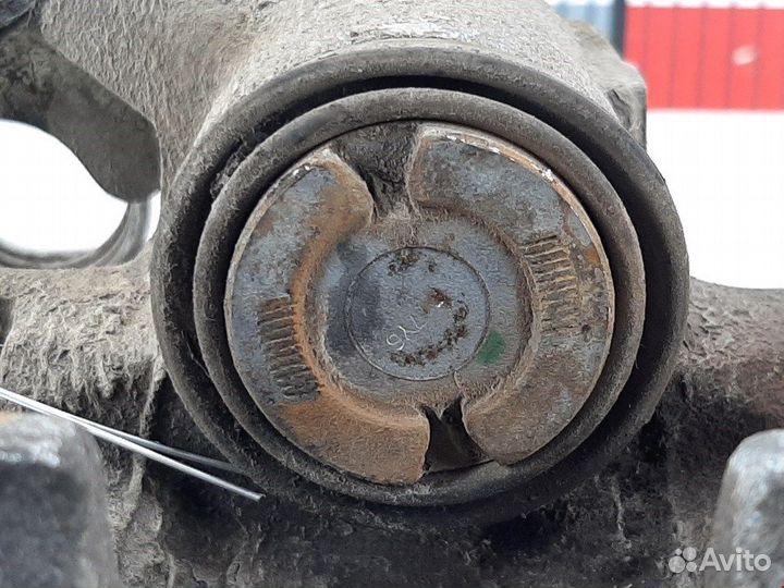 Суппорт задний правый для Audi A4 B5 8D0615424