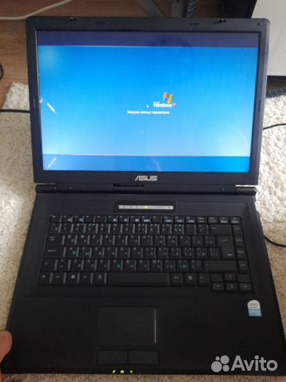 Ноутбук asus
