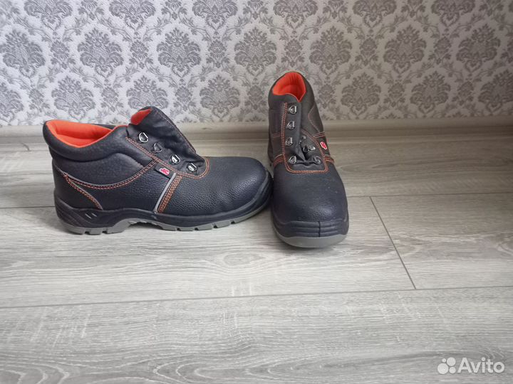 Ботинки рабочие мужские