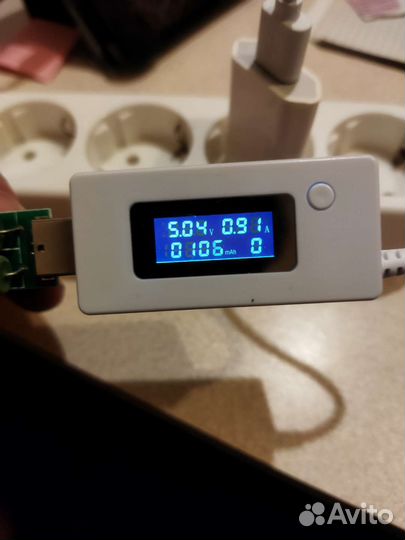 Зарядное устройство для мобильных телефонов