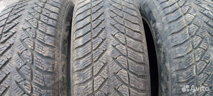 Goodyear UltraGrip 235/65 R17