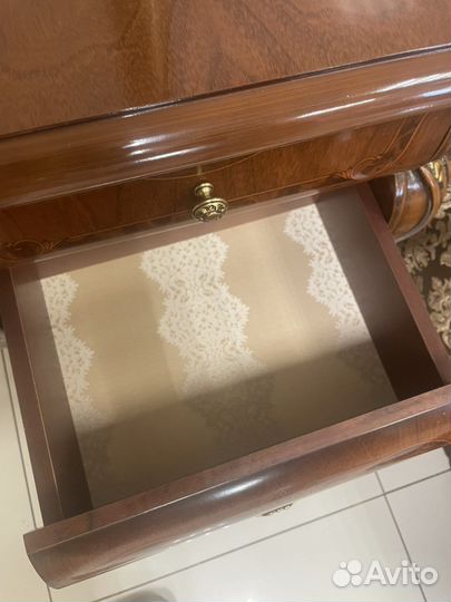 Тумба прикроватная италия