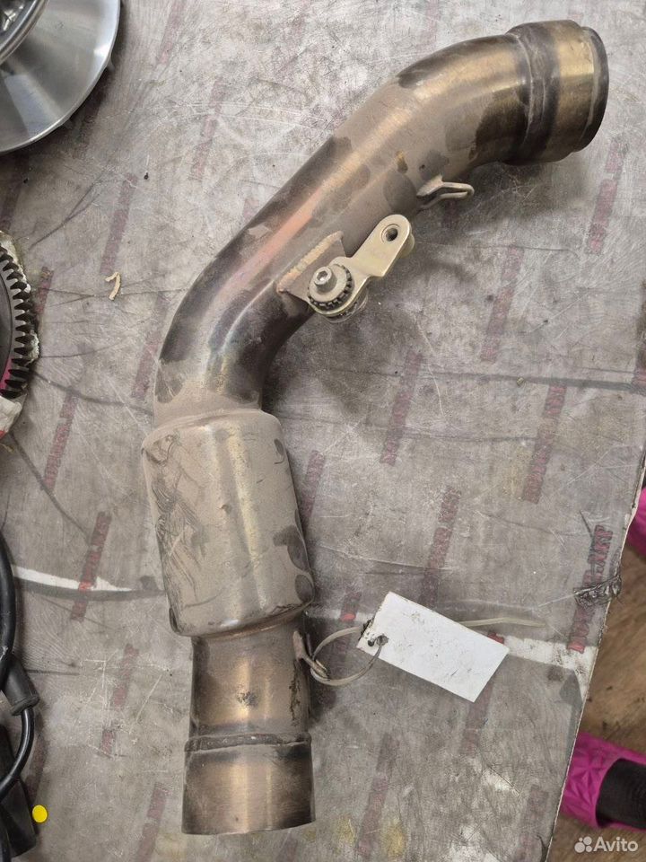 Benelli TNT 1130 08 катализатор