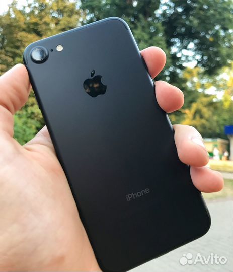iPhone 7, 32 ГБ