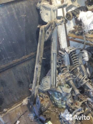 Задняя балка рено