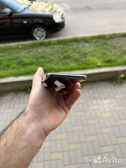 iPhone X, 256 ГБ
