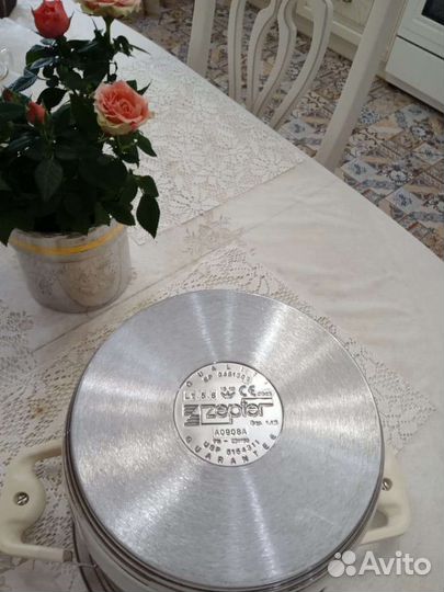 Zepter кастрюля 5,8л.20 см. Подходит для всех плит