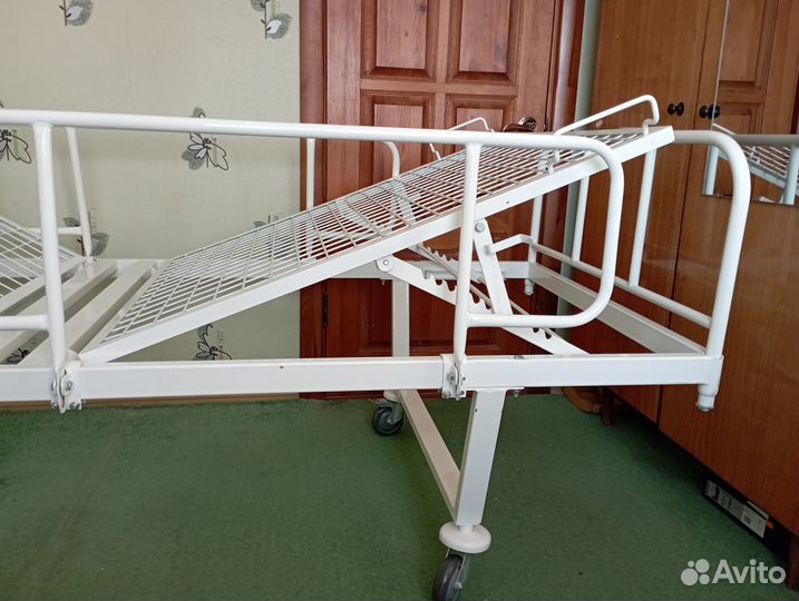 Кровать медицинская функциональная двухсекционная