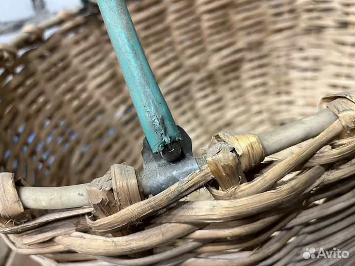 Корзина плетеная большая