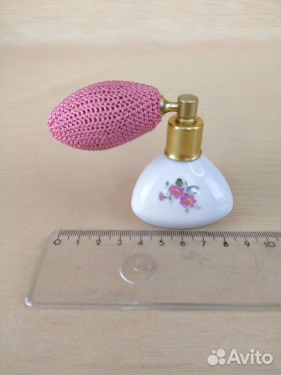 Фарфоровый флакончик для духов ГДР