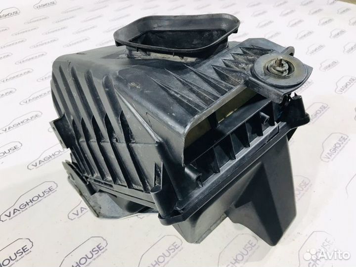 Корпус воздушного фильтра Audi A4 B6 8E 2003