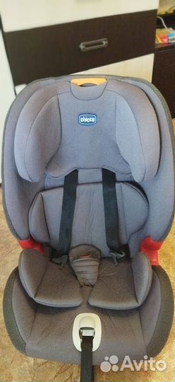 Автокресло chicco universe standard