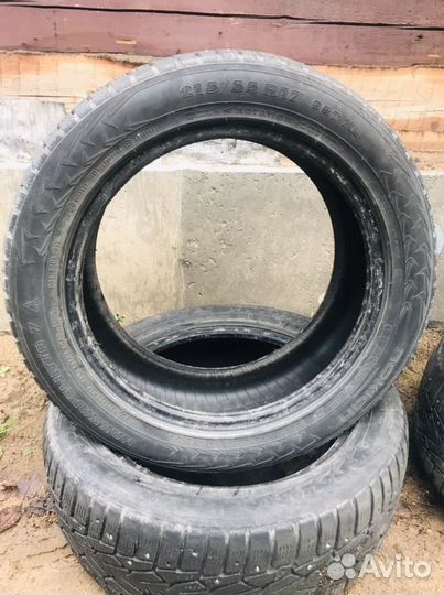 Nokian Tyres Hakkapeliitta 7 215/55 R17