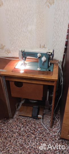 Швейная машина чайка