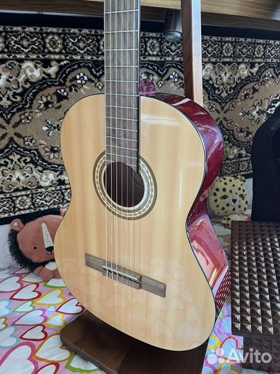 Классическая гитара fender