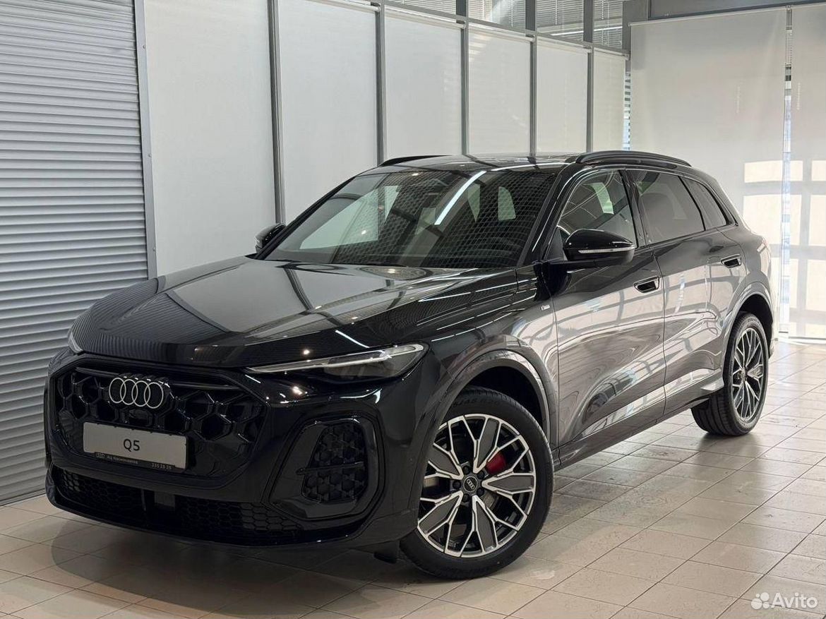 Audi Q5L 2.0 AMT, 2026