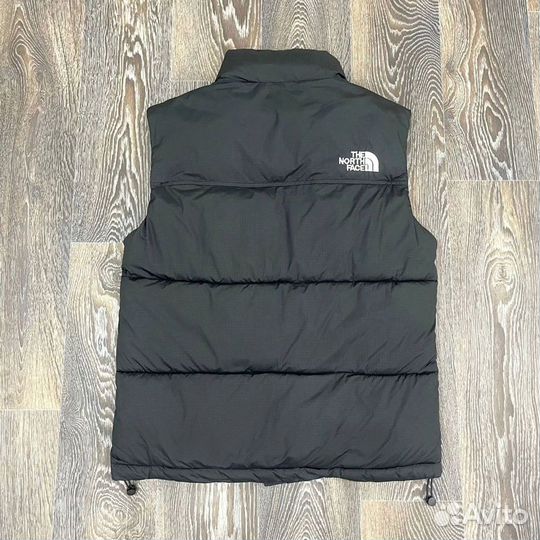 Жилетки The North Face черные