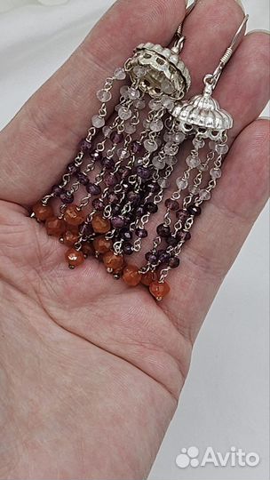 Сереб. серьги-джумки кисточки с нат. камнями