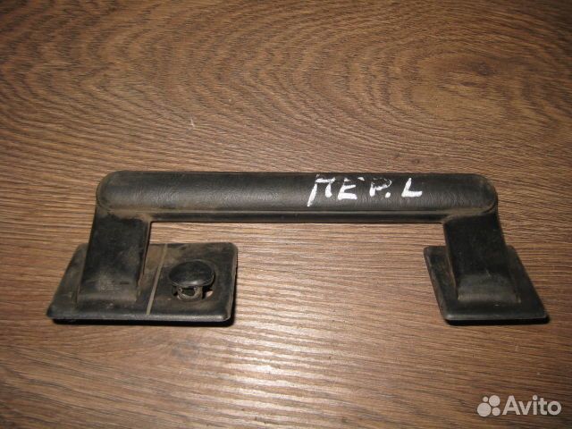 Ручка внутренняя потолочная Audi 100 (C3) III (198