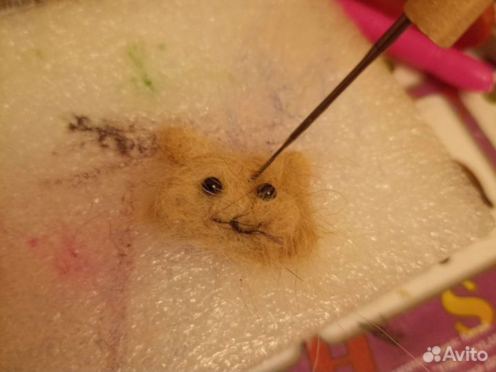 Котик из шерсти