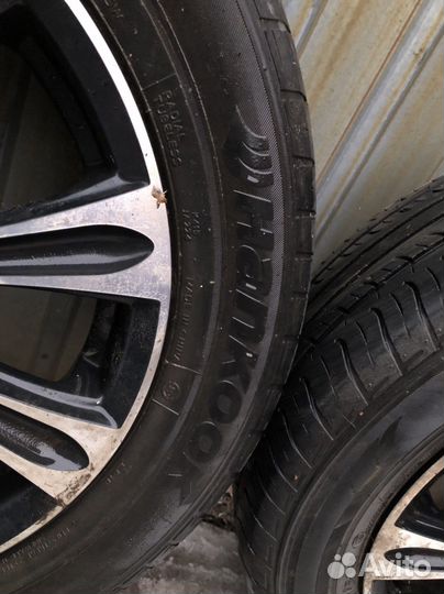 Продаю диски и резину