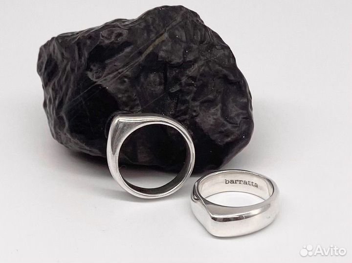 Сет из серебряных колец