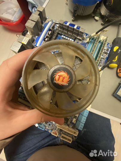 Материнская плата Gigabyte